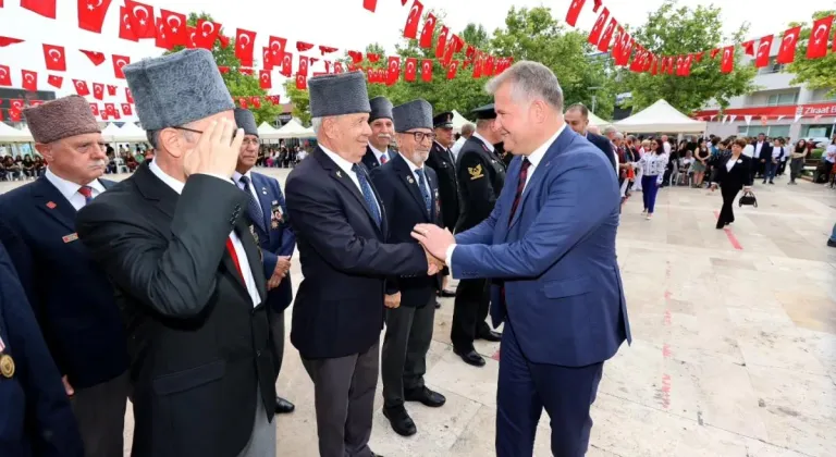 19 MAYIS'TA URLA YİNE RENGARENK