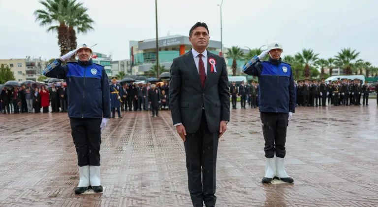 ALİAĞA'DA CUMHURİYET KUTLAMALARI ÇELENK TÖRENİ İLE BAŞLADI