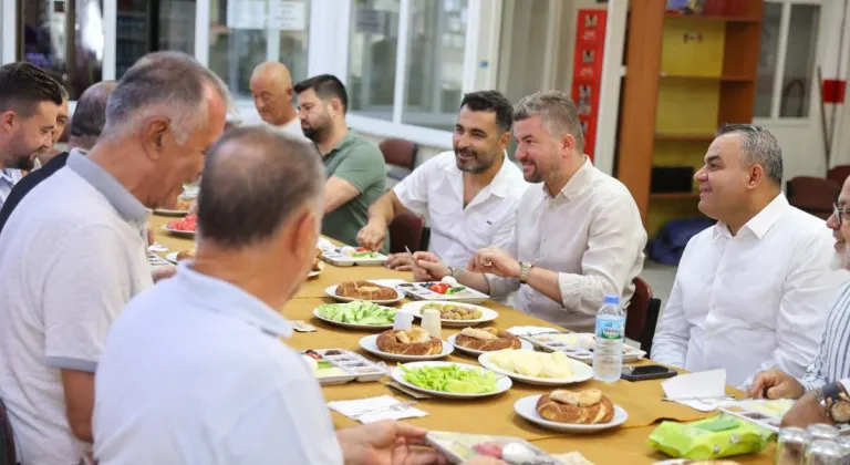 BAŞKAN DUMAN İLÇE ESNAFIYLA BULUŞMALARINA DEVAM EDİYOR