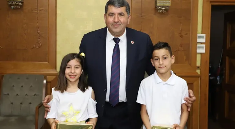 BAYINDIR'IN ÇOCUK BAŞKANLARI