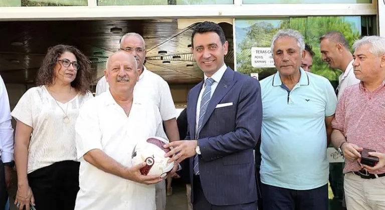 Bayraklı Belediyesinden amatör spor kulüplerine 1 milyon liralık destek