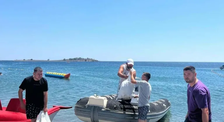 ÇİÇEK ADASINDAKİ HAYVANLARA KUMANYA