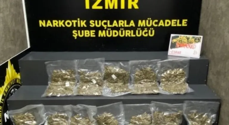 DURDURULAN ARAÇTAN UYUŞTURUCU ÇIKTI