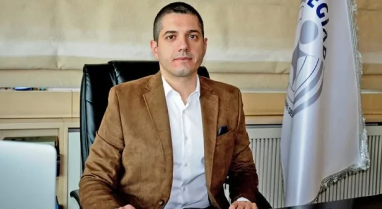 EGİAD Başkanı Yelkenbiçer: "Basın herkese gerekli"