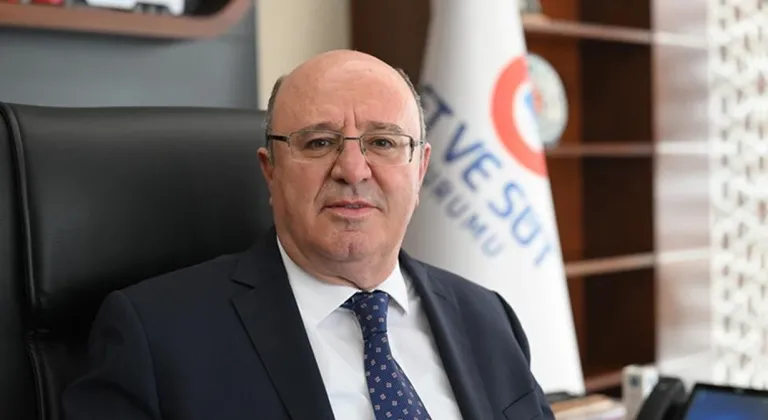 SEFERİHİSAR'DA KAMYONUN ÇARPTIĞI, ET VE SÜT KURUMU GENEL MÜDÜRÜ KAYHAN HAYATINI KAYBETTİ
