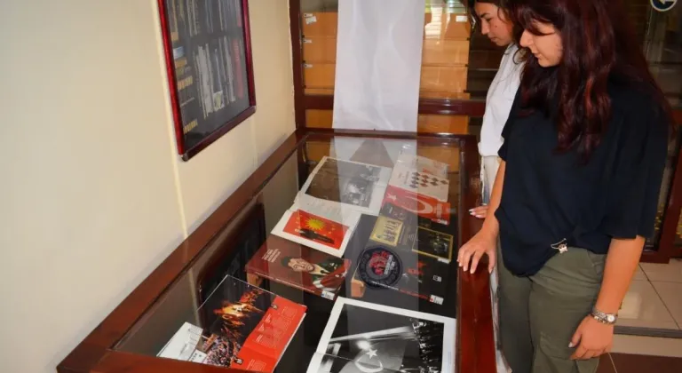 EÜ Merkez Kütüphanesinde “15 Temmuz Konulu Kitap Sergisi” açıldı