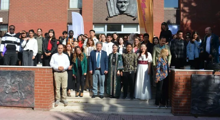 EÜ’de yabancı uyruklu öğrencilere yönelik oryantasyon programı düzenlendi