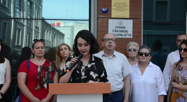 İZMİR BAROSU 12 HAZİRAN DÜNYA ÇOCUK İŞÇİLİĞİ İLE MÜCADELE GÜNÜ NEDENİYLE AÇIKLAMA YAPTI