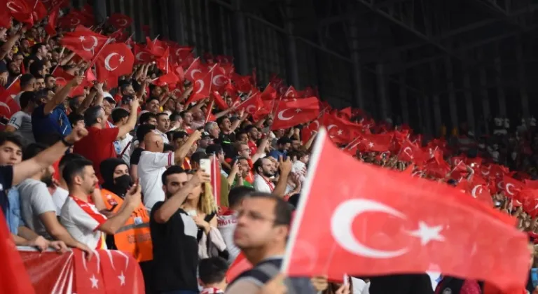 İZMİR'DE 9 EYLÜL'DE MİLLİ HEYECAN