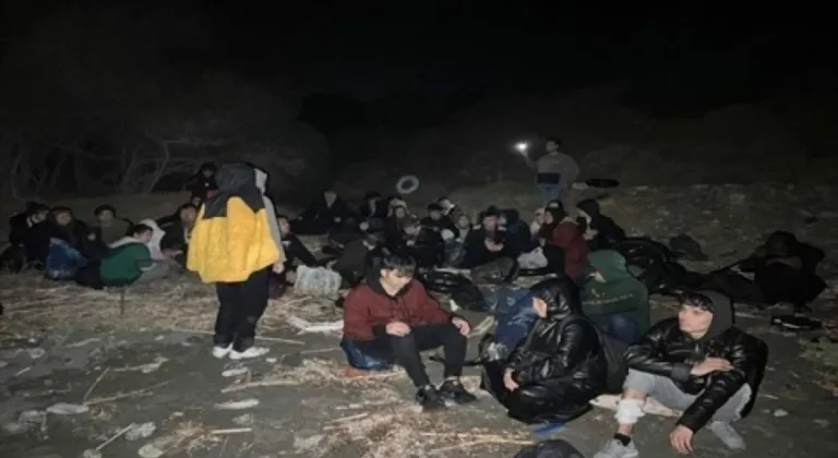 İzmir'de 'Liberterra 2' operasyonu: 8 göçmen kaçakçısı şüphelisi tutuklandı
