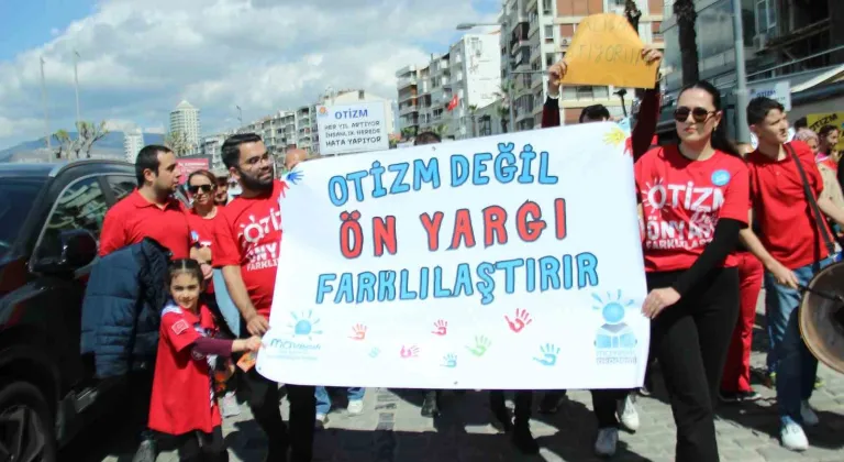 İZMİR'DE OTİZM FARKINDALIK ETKİNLİĞİ GERÇEKLEŞTRİLDİ