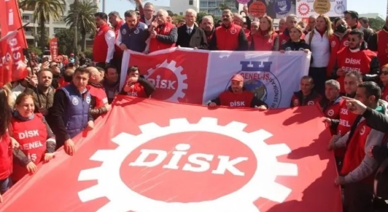 İZMİR'DE TOPLU İŞ SÖZLEŞMELERİ TIKANDI
