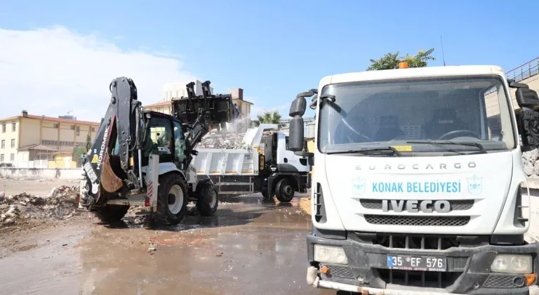 KONAK'TA KAÇAK MOLOZ DÖKÜMÜNE GEÇİT YOK