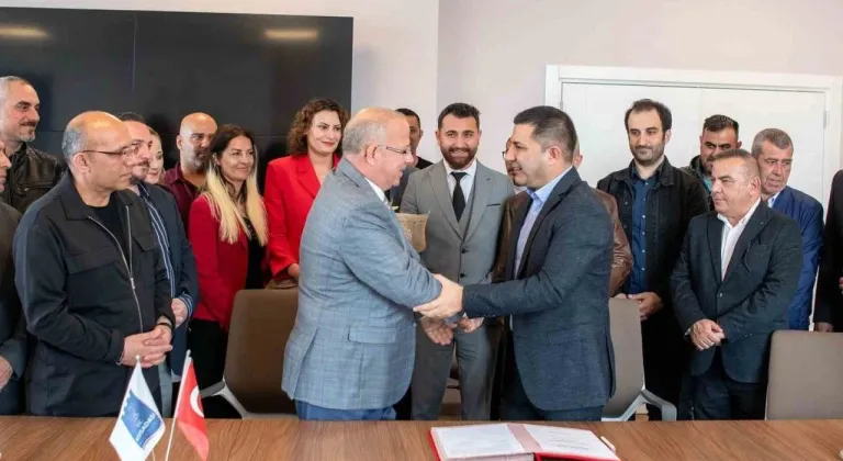 Kuşadası Belediyesi’nde toplu iş sözleşmesi imzalandı