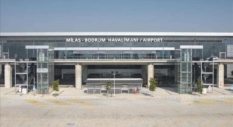 Milas-Bodrum Havalimanına sezonun ilk dış hat uçuşları indi