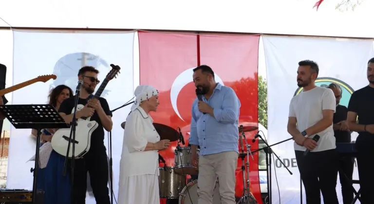 ÖDEMİŞ DAVUT DEDE ŞENLİĞİ ÇOK RENKLİ GEÇTİ