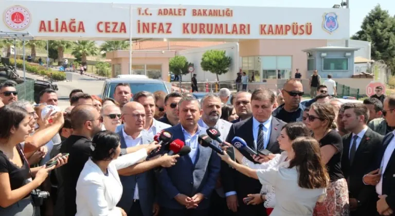ÖZGÜR ÖZEL CEZAEVİ'NDE DİLRUBA'YI ZİYARET ETTİ