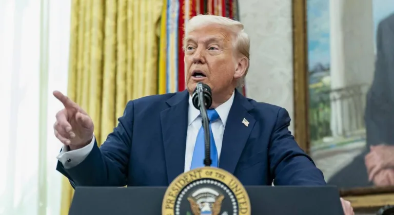 Trump: "Grönland'a sahip olmamız gerekiyor"