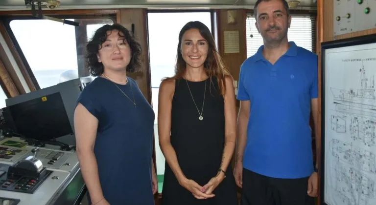 Uzmanından kötü koku ve balık ölümlerine farklı bakış açısı: İzmir yangınları sebep olabilir
