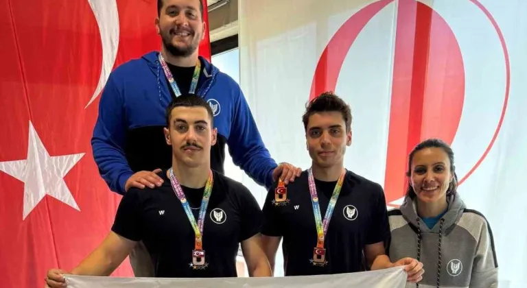 YAŞAR ÜNİVERSİTESİ YÜZMEDE MADALYALARI TOPLADI