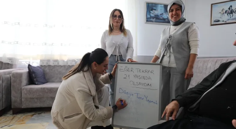 YAŞLILAR HAFTASI MENDERES'TE KUTLANDI