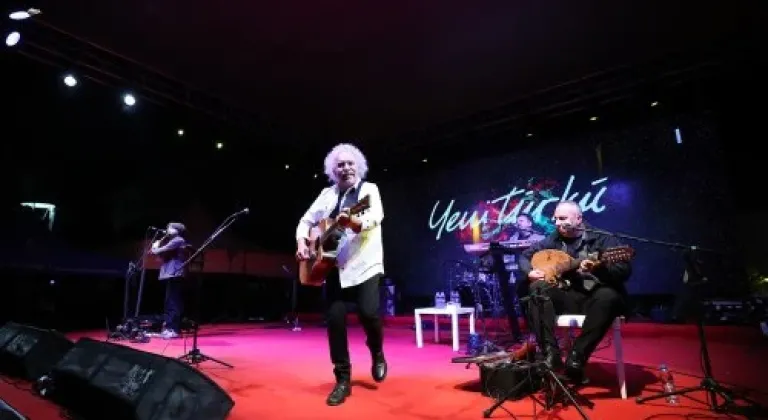 YENİ TÜRKÜ ENGİNAR FESTİVALİNDE